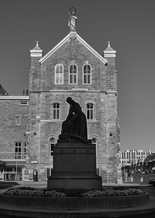 Montreal   |   9  /  42    |